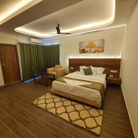 Hotel Deo Volente Sivasagar Bagian luar foto