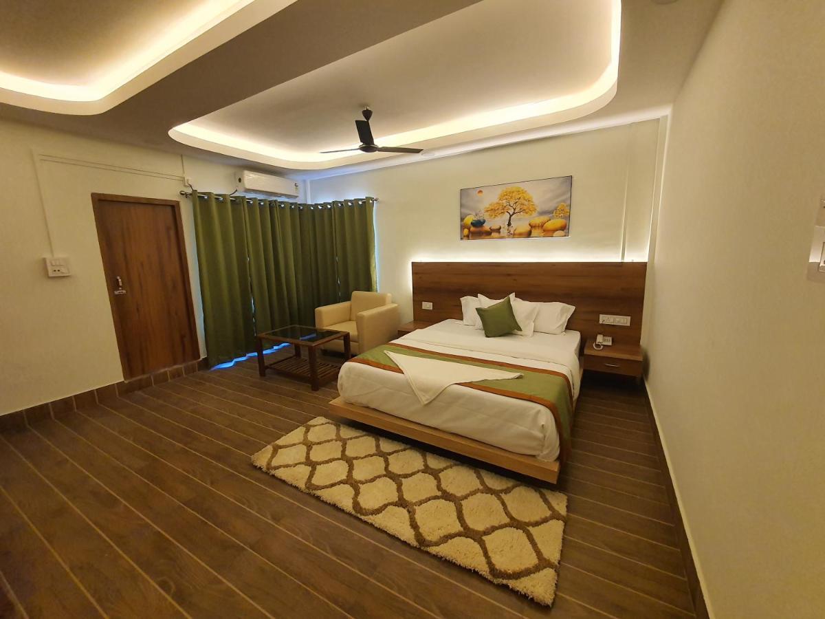 Hotel Deo Volente Sivasagar Bagian luar foto