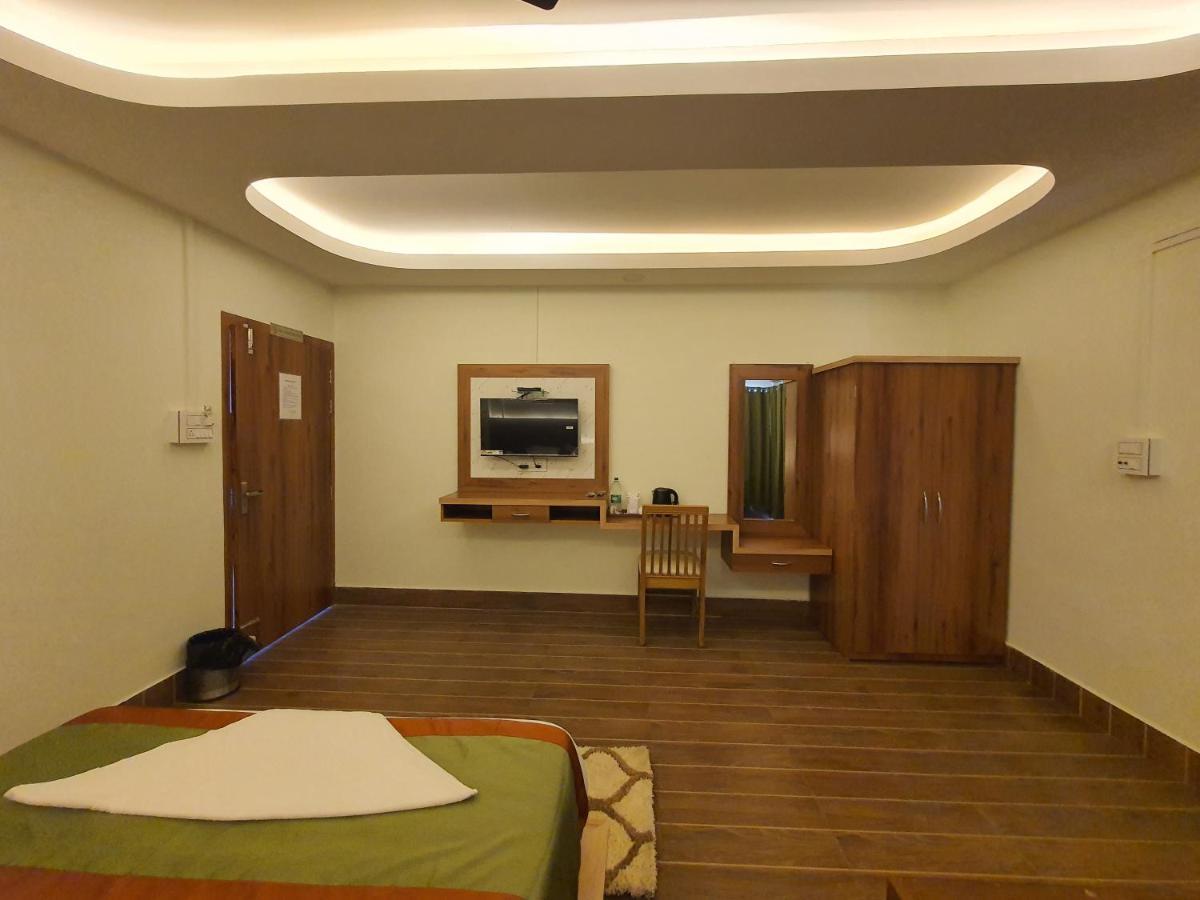 Hotel Deo Volente Sivasagar Bagian luar foto