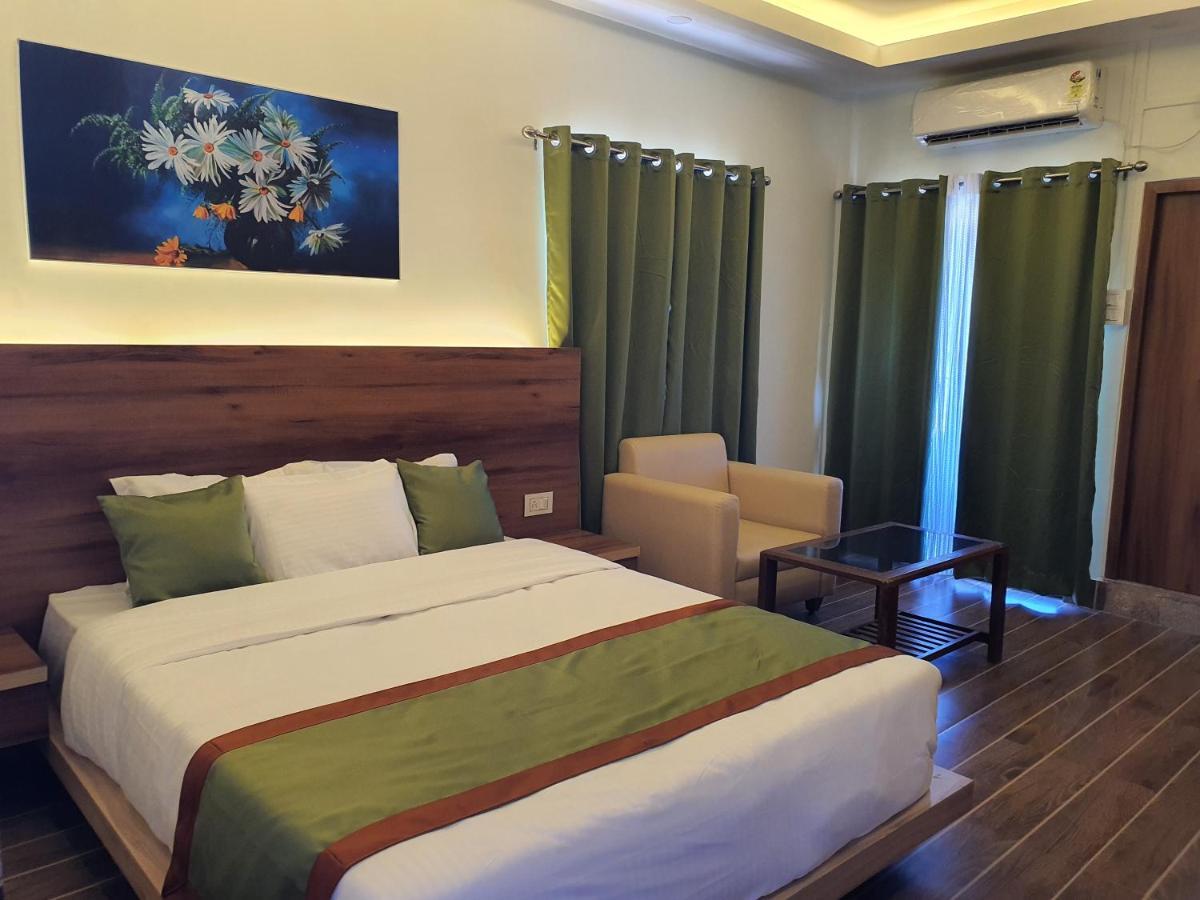 Hotel Deo Volente Sivasagar Bagian luar foto