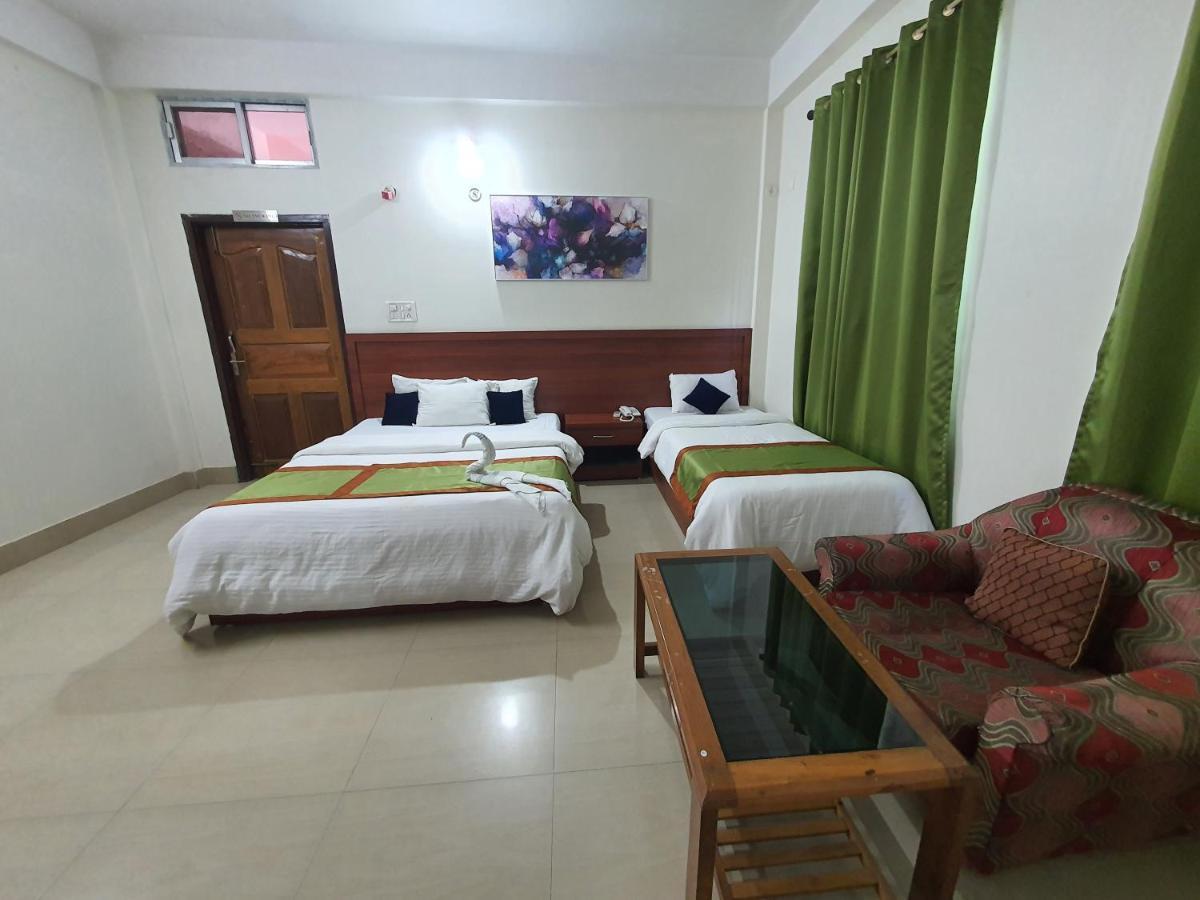 Hotel Deo Volente Sivasagar Bagian luar foto